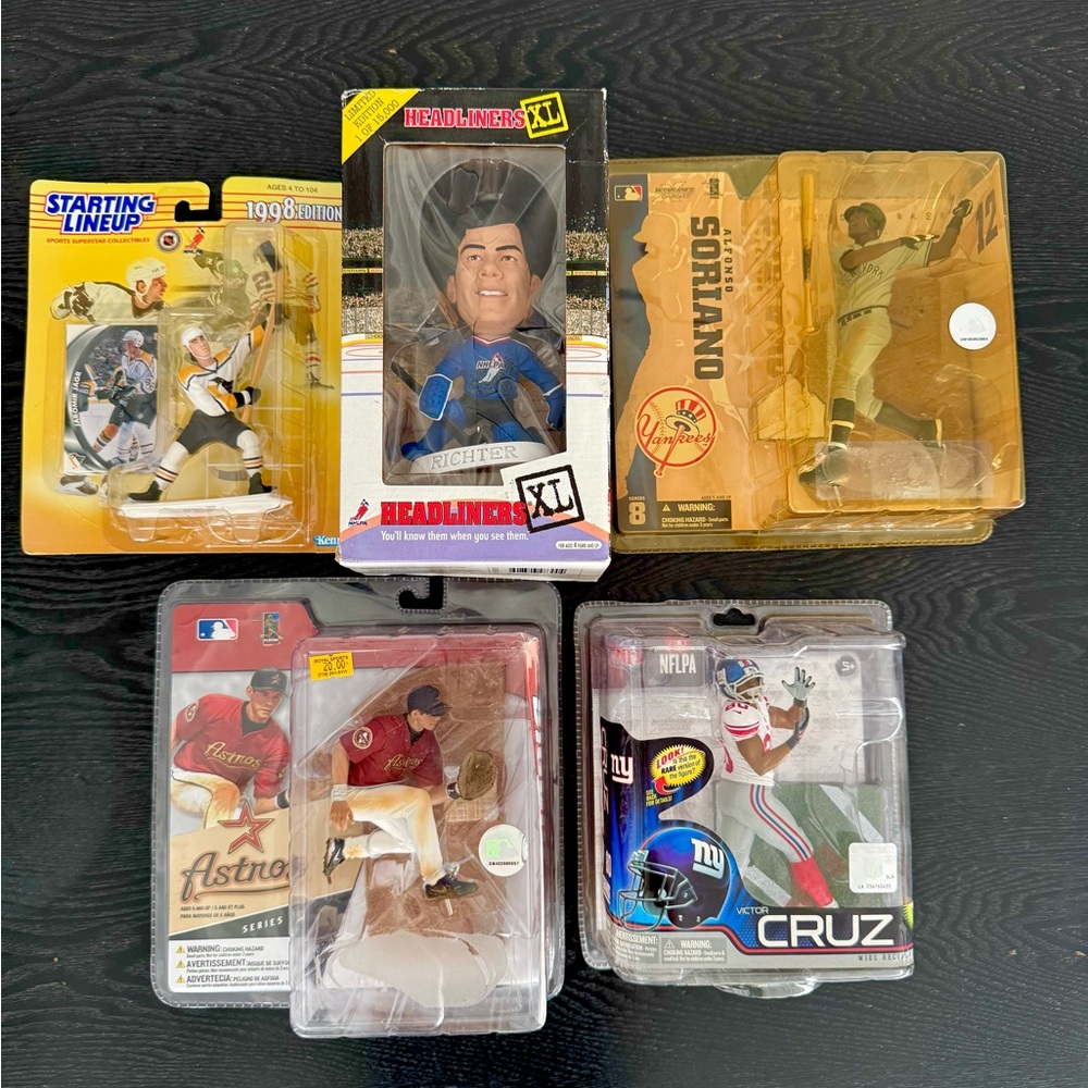 Vintage Sports Figures Lot – MLB/NFL/NHL (Starting Lineup, Cruz, Soriano)
